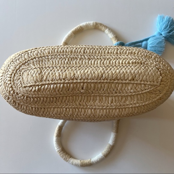 Altru Straw Tote - Picture 7 of 12